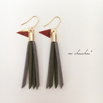 タッセル♡ピアス(カーキとグレー)