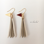 タッセル♡ピアス(グレージュとサンドベージュ)