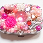 撫子(なでしこ)色のピルケース アクセサリーケース