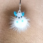 ミンクを着たチワワのストラップ