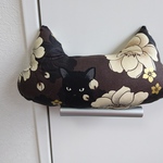 猫顔型 (ФωФ) 蹴りぐるみ ＊黒猫✖茶色✖花柄＊
