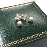 K18スワロフスキーパール ピアス  真珠 18金パールピアス 4ミリパール
