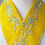 刺繍半衿・葡萄(黄色）