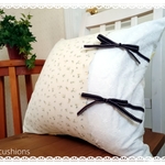 黄色い小花柄クッションカバー♪(ステッチリボン)45cm×45cm
