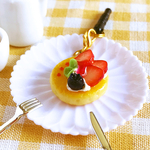 いちごのパンケーキイヤホンジャック/ストラップ★