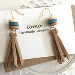 No.135  ウッドパーツと小ぶりのタッセルピアス