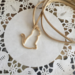 お座り横向き猫のグラス(眼鏡)ホルダー