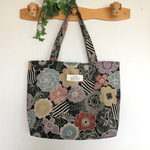 ☆sison様オーダー品☆【Ｌ】トートバッグ（レトロモダンフラワー）黒