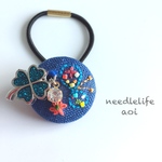 幸せを運ぶ蝶々＊blue〜刺繍ヘアゴム