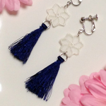 清楚系☆お花レース＆ネイビータッセルのイヤリング