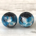 ガラスビーズ /2個/14mm/da322/銀箔 ライトブルー/ほたる玉/トンボ玉/とんぼ玉/アクセサリー パーツ