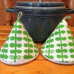 2個セット★三角鍋つかみ★staub ルクルーゼ等にいかがでしょうか？　ミトン　鍋つかみ　北欧　和柄　デニム