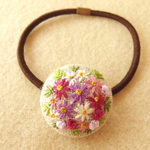 コスモス刺繍 くるみボタンヘアゴム