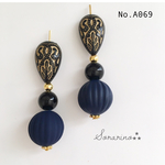 No.A069 ブルー × ブラック ♛︎	アンティークピアス