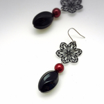 Black openwork flower ピアス/イヤリング