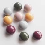 再販《カーキ》コロンとしたプラスチックパーツ片穴・半球 14mm 4個