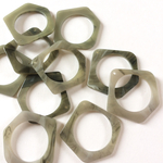 32×34mm  アクリルチャーム　ダークグリーン 10個
