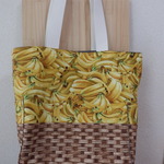※期間限定価格中！！※ 通常3200円⇒2500円!!　大判　トートバッグ　収穫！　野菜　かごバッグ　＊バナナ＊