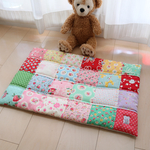 42cm×65cm　四角つなぎのパッチワーク　マルチマット　 kukka206　ペットマット（ステイマット）　ミニおざぶ