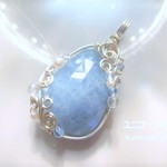 ミルキーアクアマリンペンダント（ワイヤーアートジュエリー☆ワイヤーアクセサリー☆ワイヤーラッピング天然石ネックレス）
