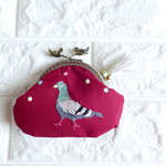 刺繍のがま口 鳩 赤