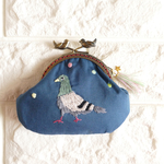 刺繍のがま口 鳩 青