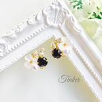 再販♡ブラックスワロの大人フラワービジューピアス（イヤリング）
