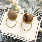 ベージュ天然石風アンティーク大人ピアス♡樹脂 イヤリング可能