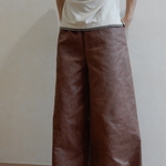 お好みの丈に　ヴィンテージレザー風　ワイドパンツ♫