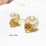 ステンレス316Lピアス　紅茶（tea）ドロップとパールピアス