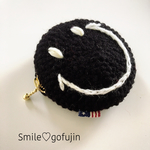 ベーシックな黒の毛糸のニコちゃんコインケース