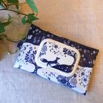 【new】bitattoミニ付き　携帯用ウェットティッシュケース　夜の森