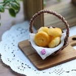 ミニチュア丸かご ベーグル入り