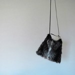 ファーデビューポシェット（グレーと黒）