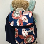   《新柄》送料無料 あったらいいなエルゴ抱っこひもカスタマイズリュック(モダン花柄）