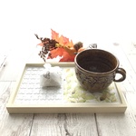 AGATAタイル 黄緑リーフのカフェトレイ・M