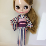 22センチドールサイズ・きもの（トリコロール縞×紫帯）