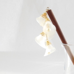 簪　white lily