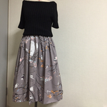 《kai's》しとやかな闇に花と鳥柄のウエストゴムギャザースカート（輸入生地です）