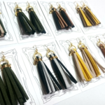 秋色バイカラータッセルピアス