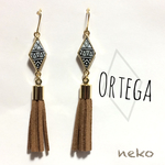 オルテガ柄タッセルピアス ◇黒◇
