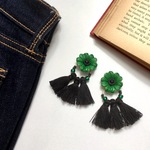 レザーフラワーピアス／イヤリング（グリーン）