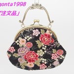 「natunatu13様のご注文品」気持ち華やぐがま口バッグ（大）（口金16.5センチ）和柄・富貴牡丹