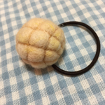 羊毛フェルト☆メロンパンヘアゴム☆