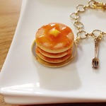 はちみつたっぷりパンケーキのバッグチャーム