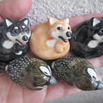 ＊g様ご予約品＊柴犬の箸置き（3個）・カノコスズメの箸置き（2個）