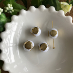 ドイツヴィンテージ アクリルキューブビーズ ホワイト×ゴールド 4個セット