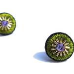 ＜Stella～遊び好きの星～＞刺繍ピアス◎モスグリーン◎パープル×ゴールド/緑/グリーン◎2way★ロングポスト/アレルギー対応変更可能