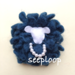 Mrs.Wool ブローチ ネイビー