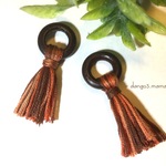 300円☆手作りタッセル⑩☆ウッドリングのピアス/イヤリング